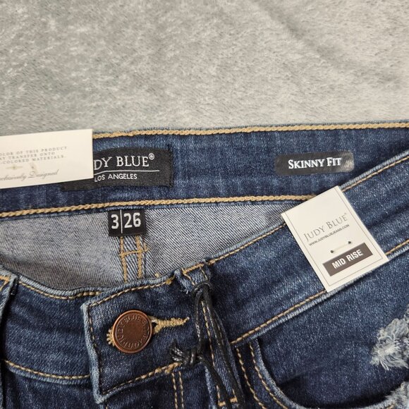 Judy Blue Jeans Womens 26 Skinny Fit Distressed Raw Hem Stretch Denim NEW - Picture 4 of 10